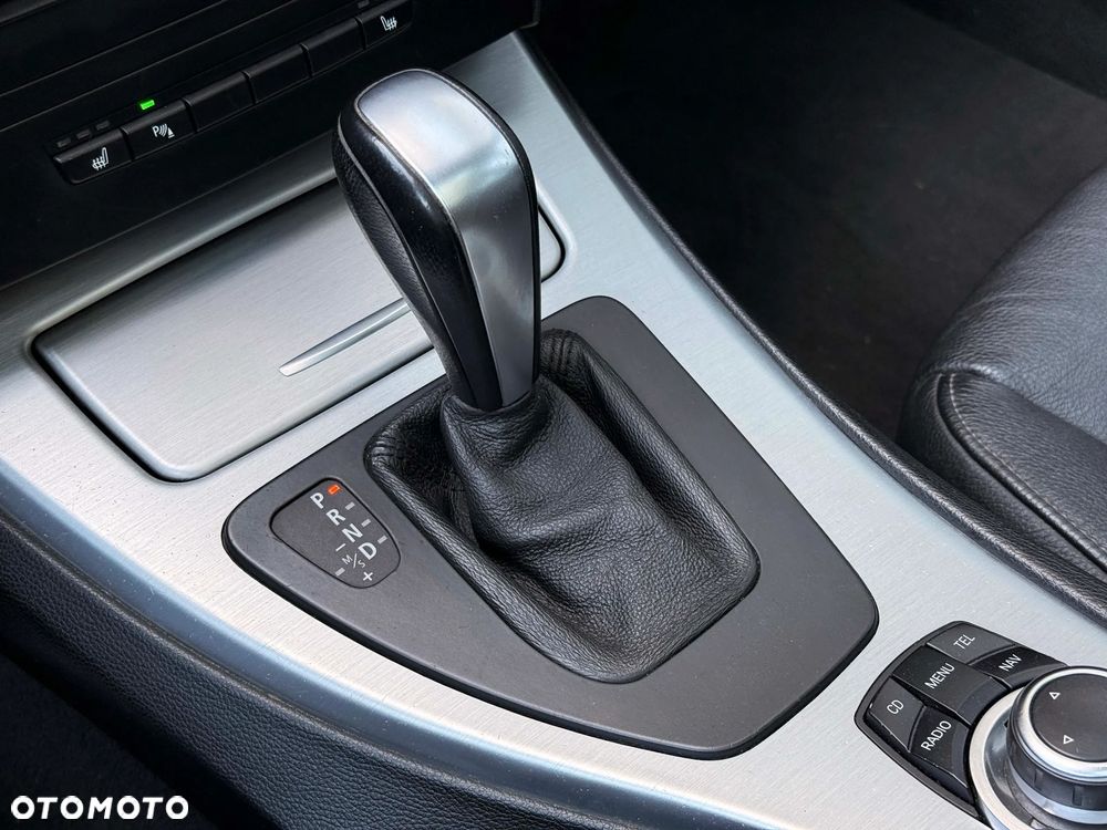 BMW Seria 3 320d DPF - 25