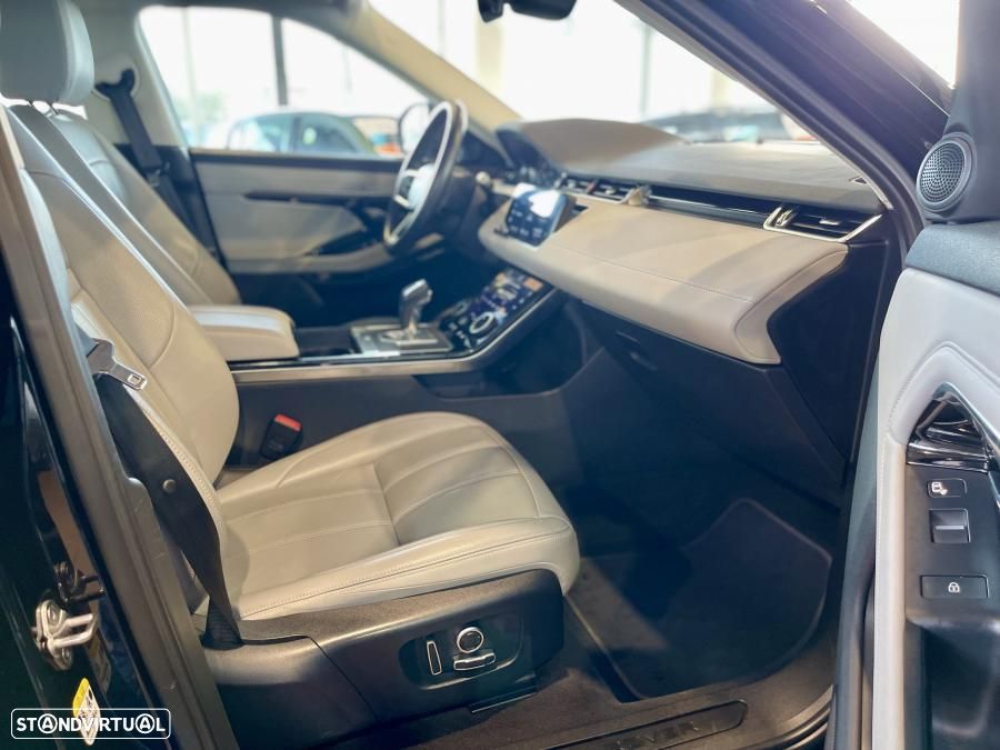 Land Rover Range Rover Evoque 1.5 P300e AWD SE Auto - 42