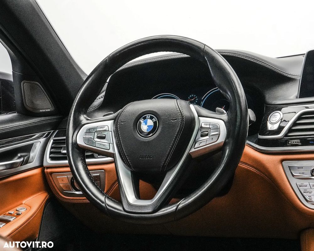 BMW Seria 7 750d xDrive - 17