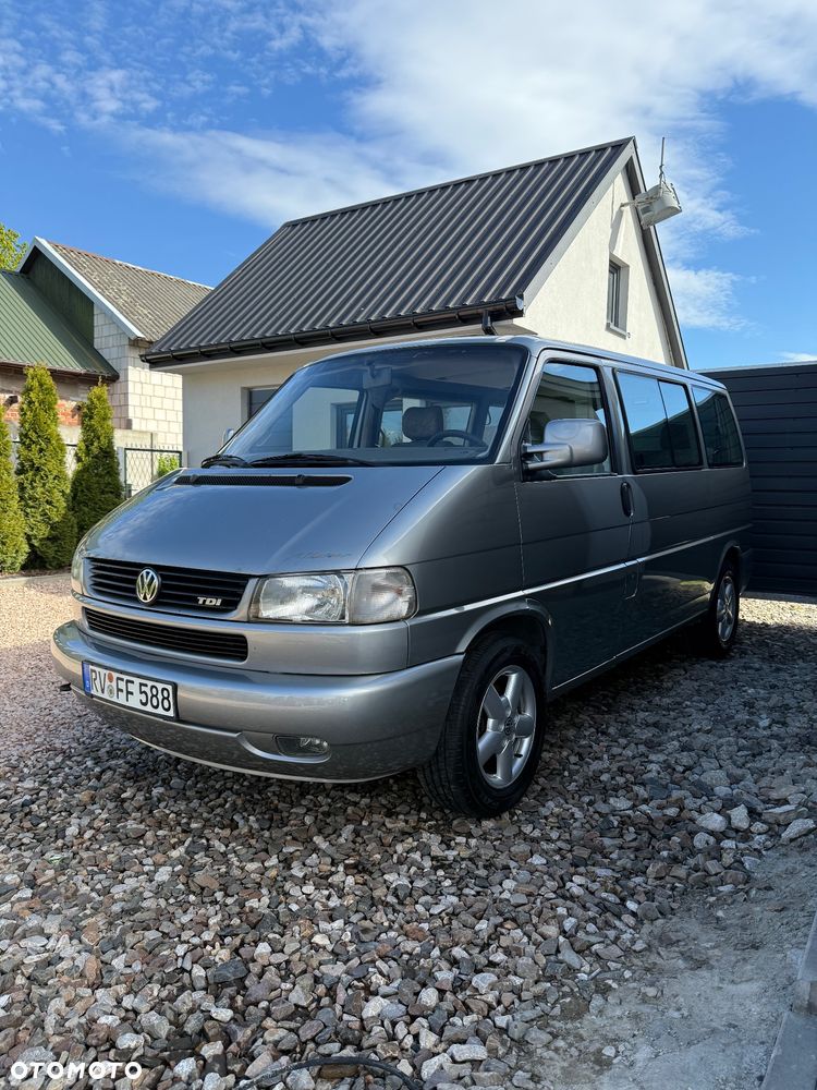 Volkswagen Multivan Standard - 1