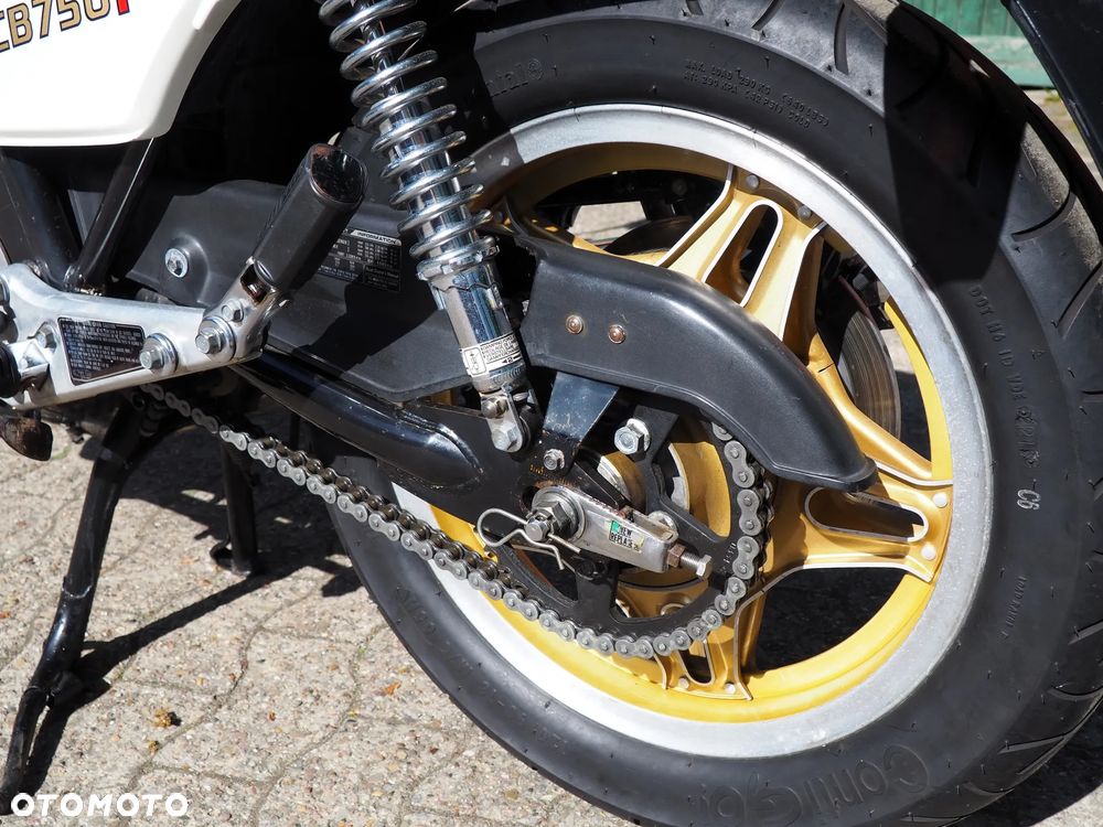 Honda CB - 17