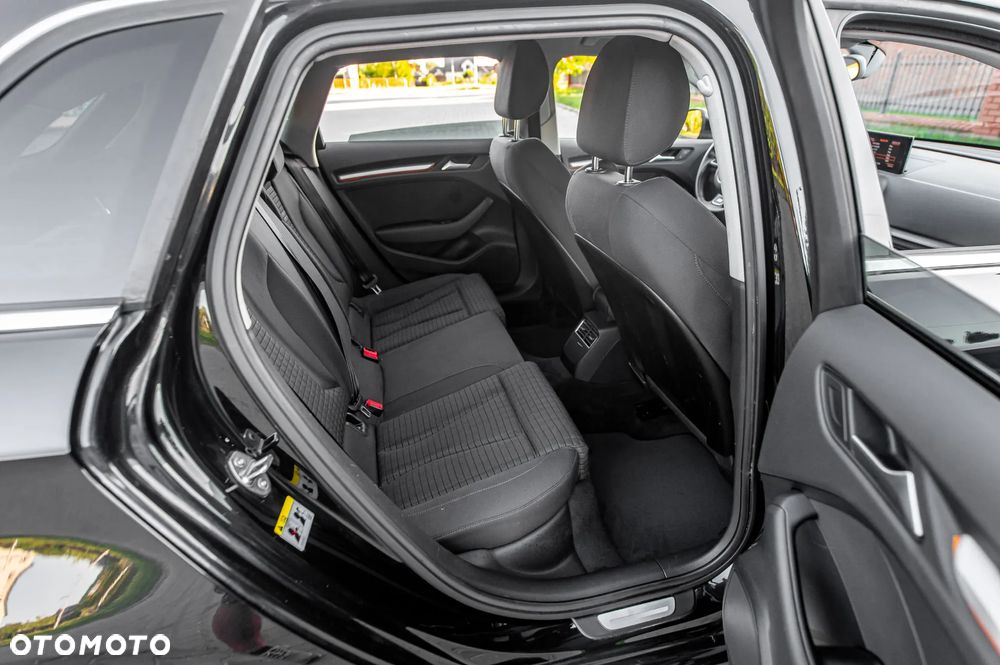 Audi A3 Sportback 2.0 TDI Quattro Attraction - 23