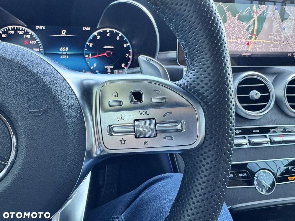 Mercedes-Benz Klasa C AMG 43 4Matic 9G-TRONIC - 29