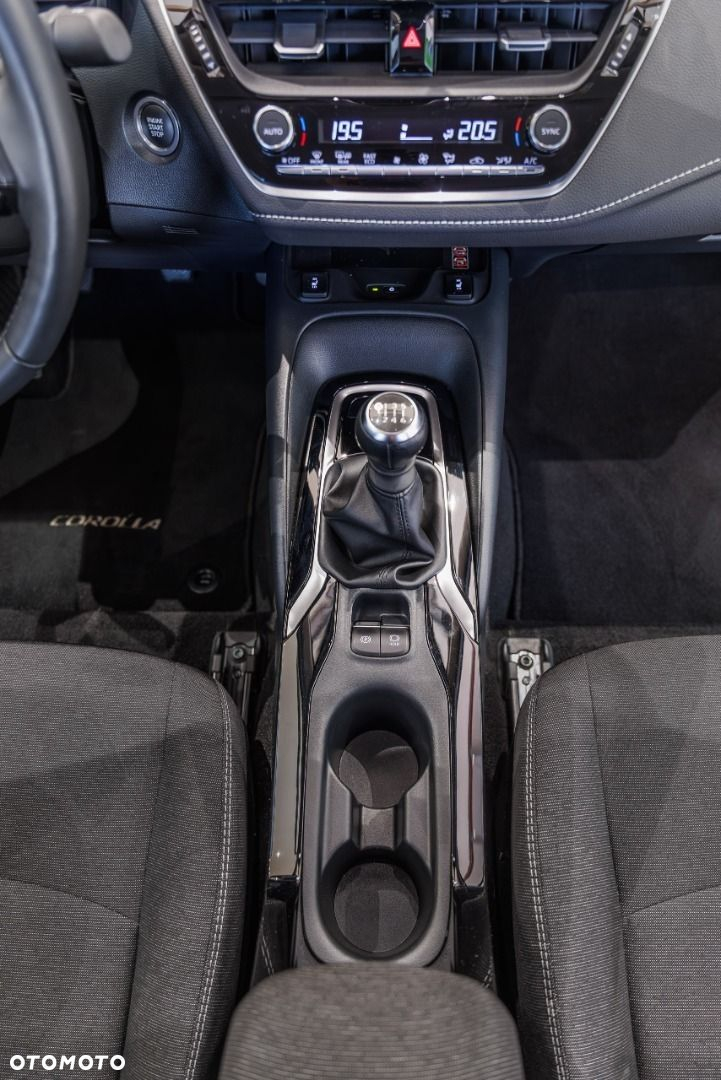 Toyota Corolla - 28