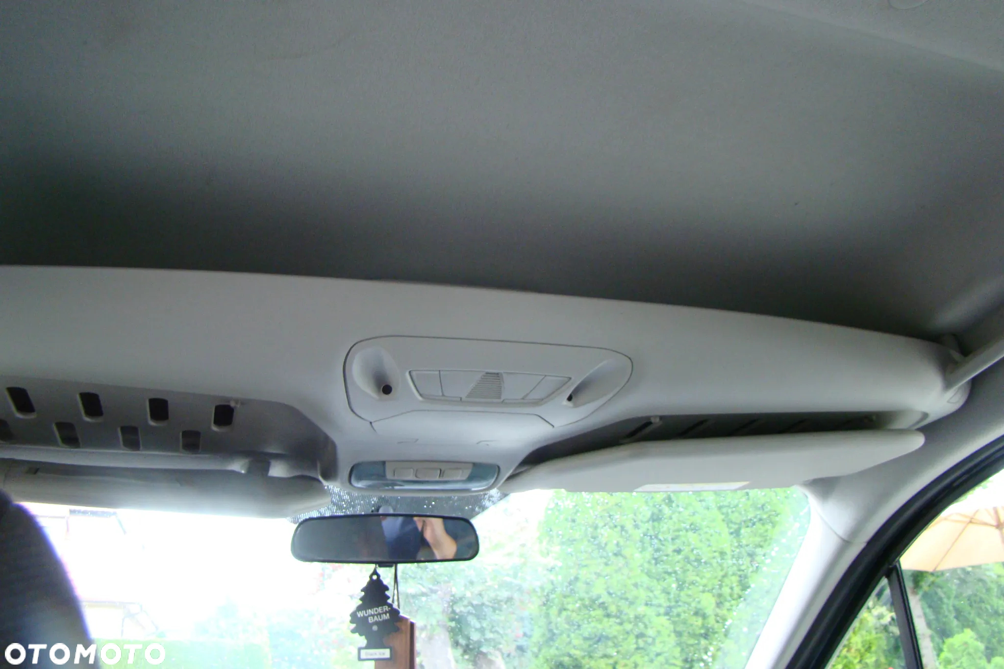 Ford Tourneo Connect - 12