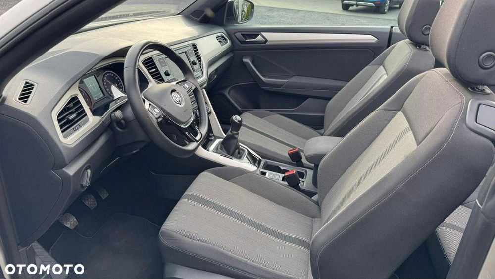 Volkswagen T-Roc - 33