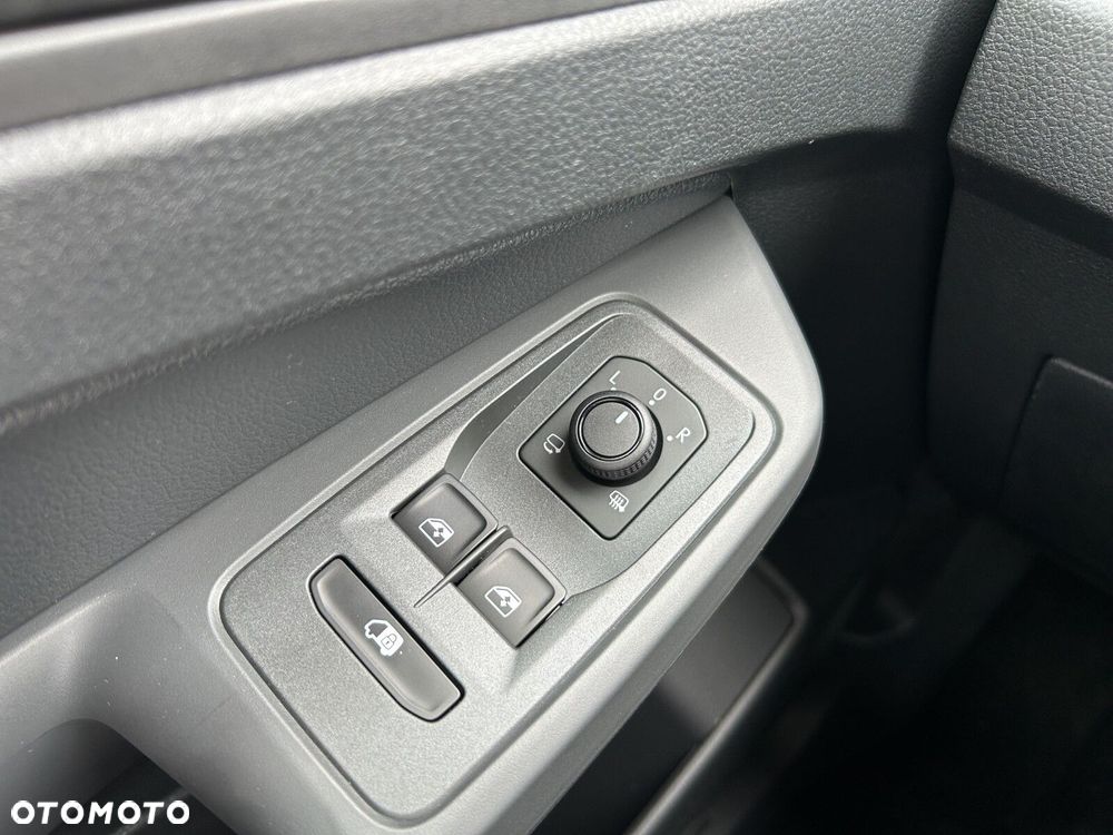 Volkswagen Caddy MAXI Cargo 2.0 TDI 102 KM, manualna 6-biegowa - 27