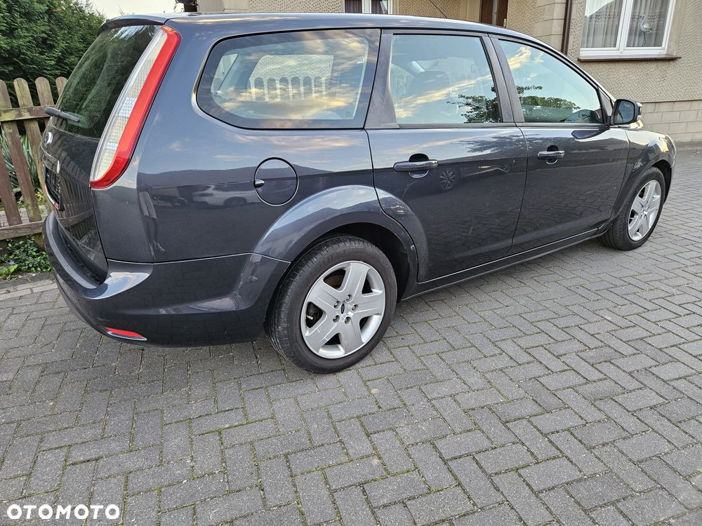 Ford Focus 1.6 Trend - 3