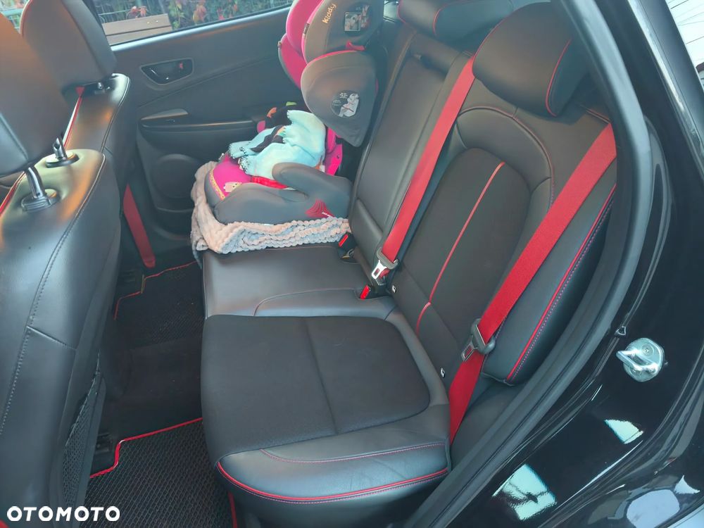 Hyundai Kona - 8