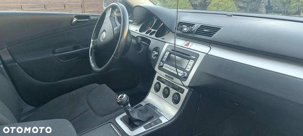 Volkswagen Passat - 7