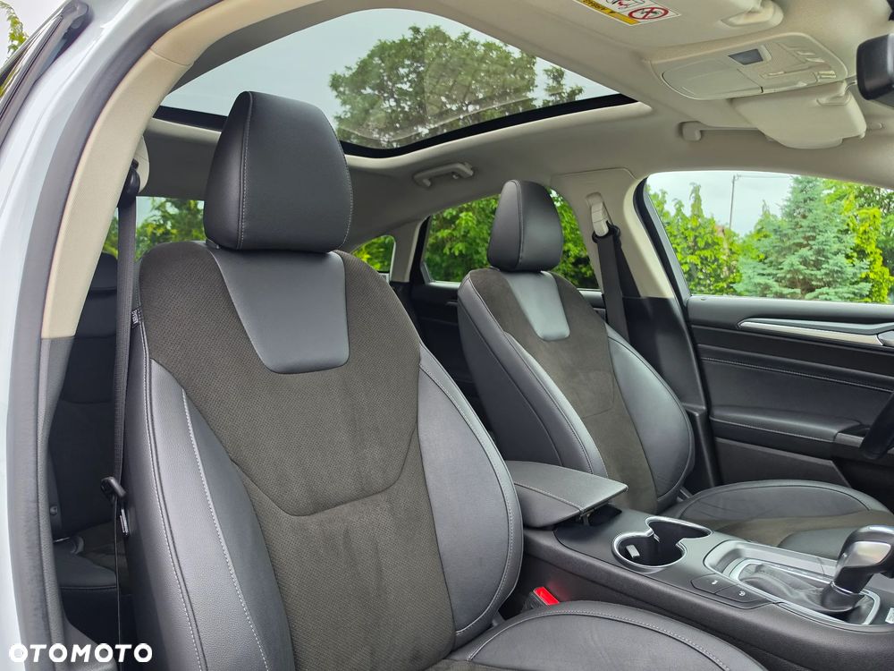 Ford Mondeo 2.0 TDCi Titanium PowerShift - 40