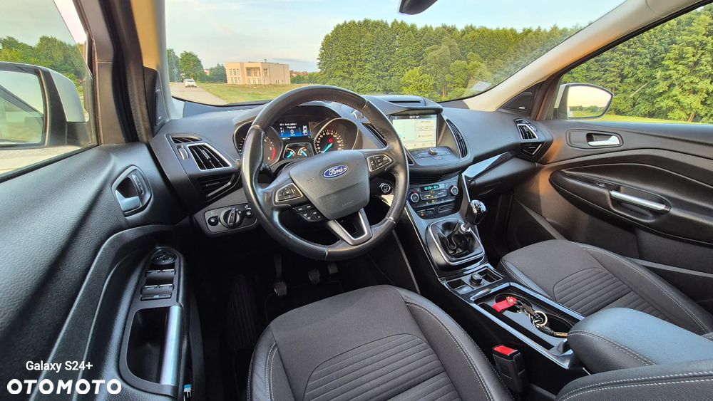 Ford Kuga - 19