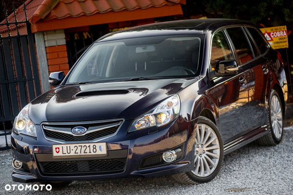Subaru Legacy 2.5i GT