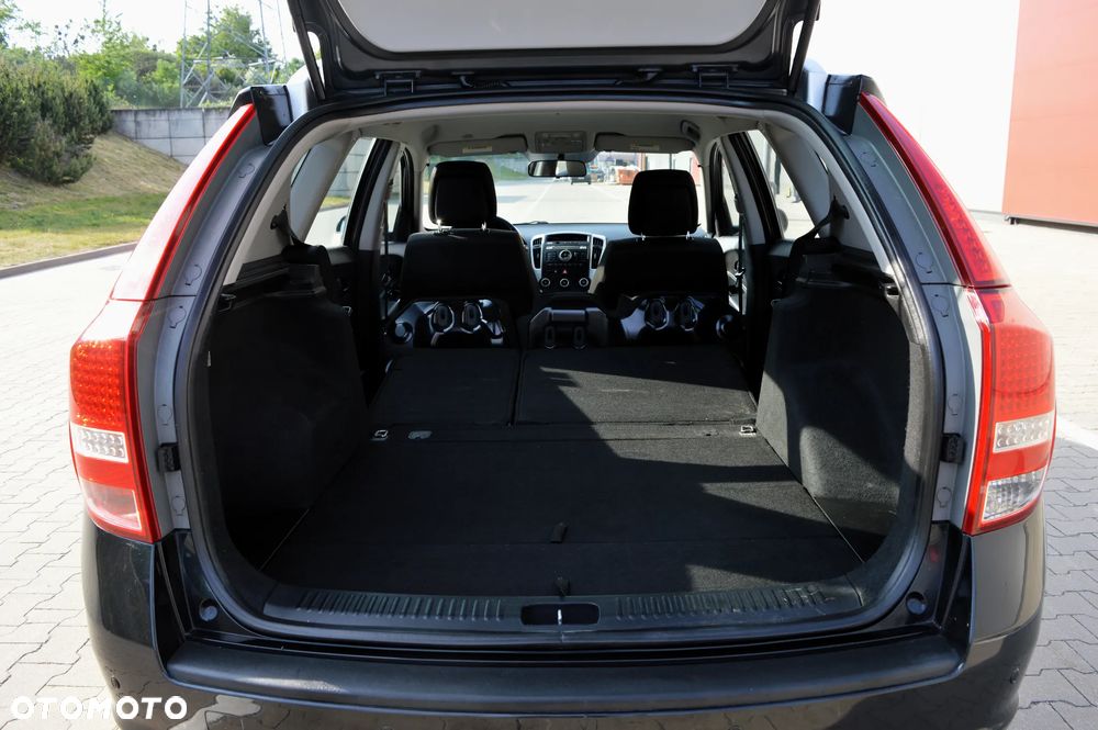 Kia Ceed 1.6 Comfort + - 32