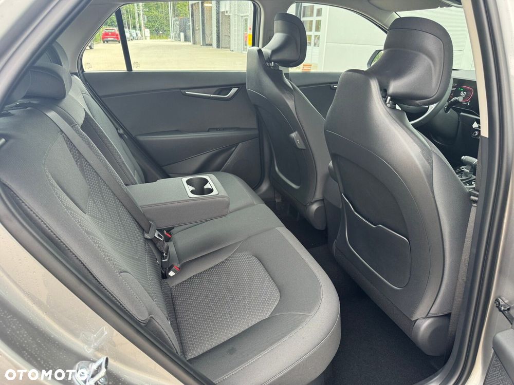 Kia Niro - 12