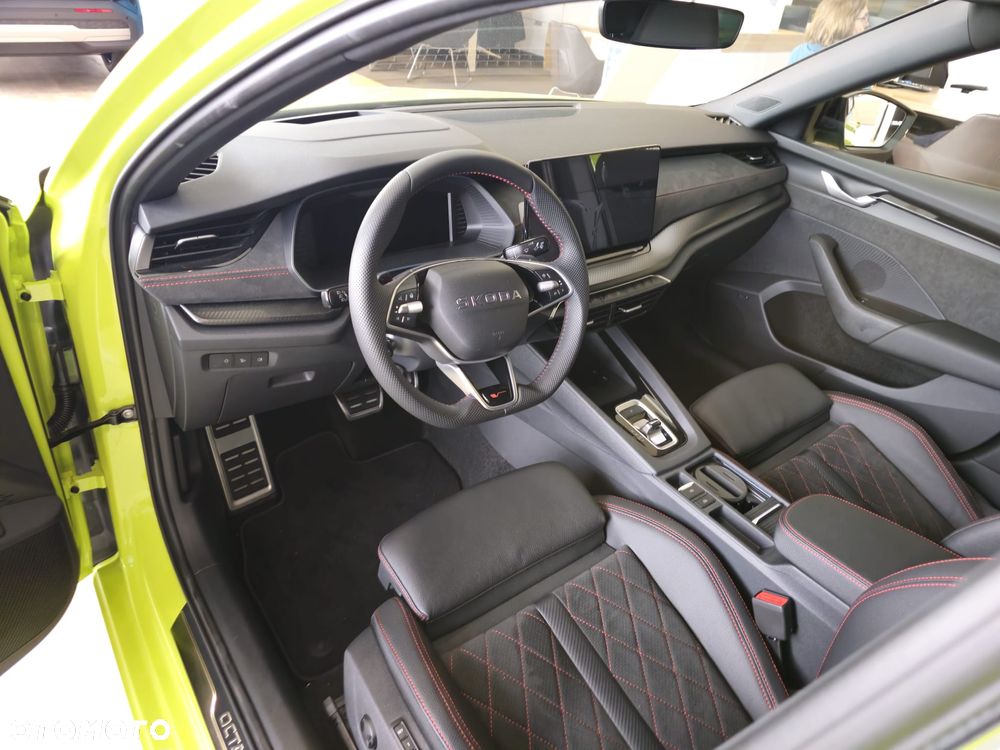 Skoda Octavia 2.0 TSI RS DSG - 6