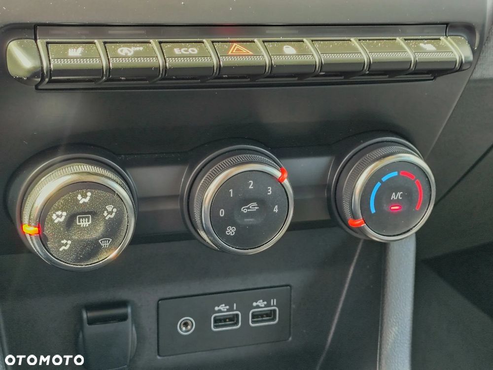 Renault Clio - 26