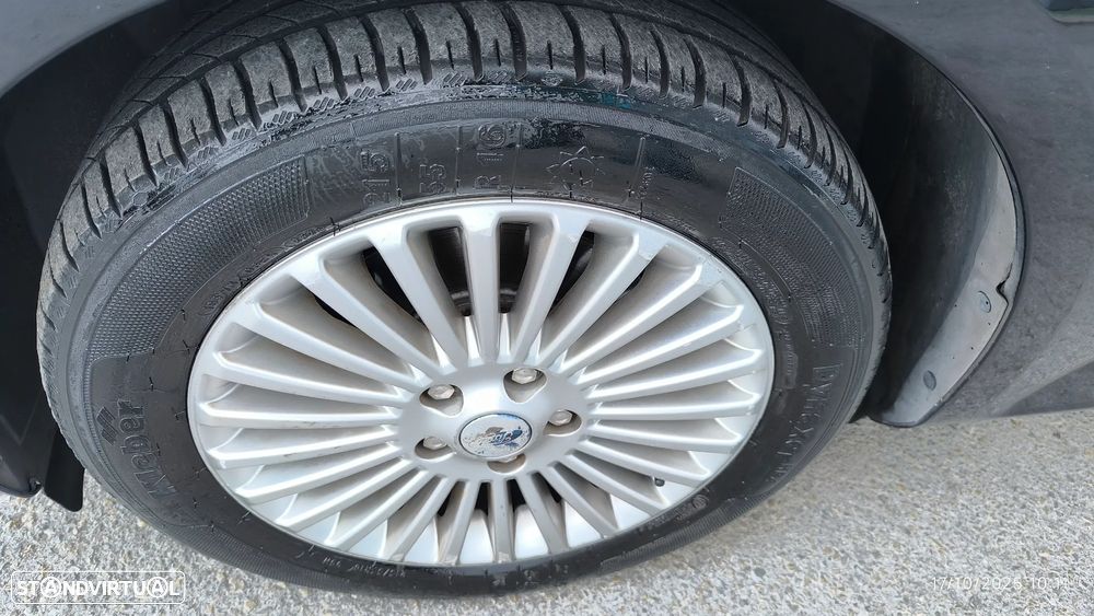 Ford Mondeo SW 1.8 TDCi Titanium - 44