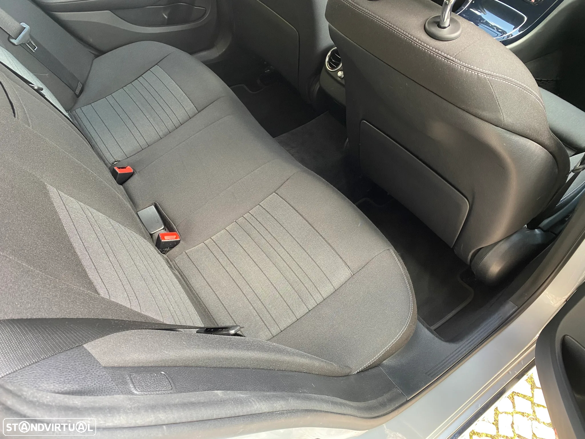 Mercedes-Benz C 200 - 23