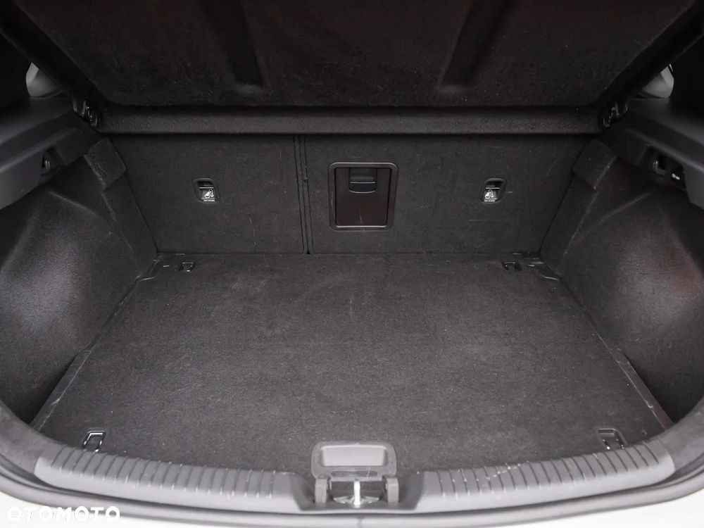 Hyundai i30 - 33