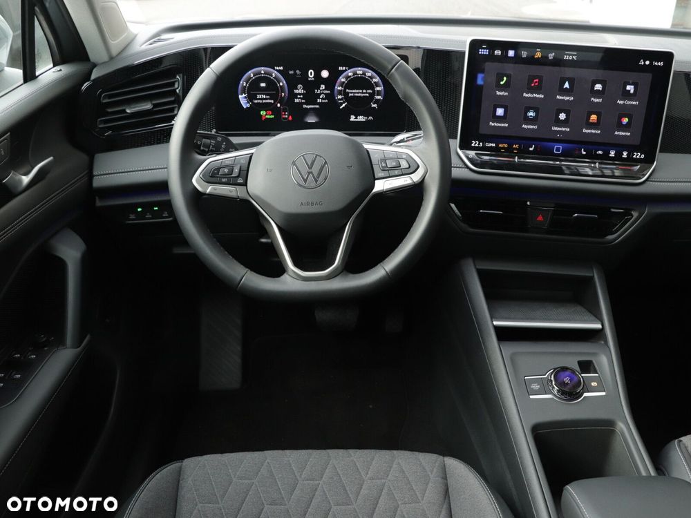 Volkswagen Tiguan - 17