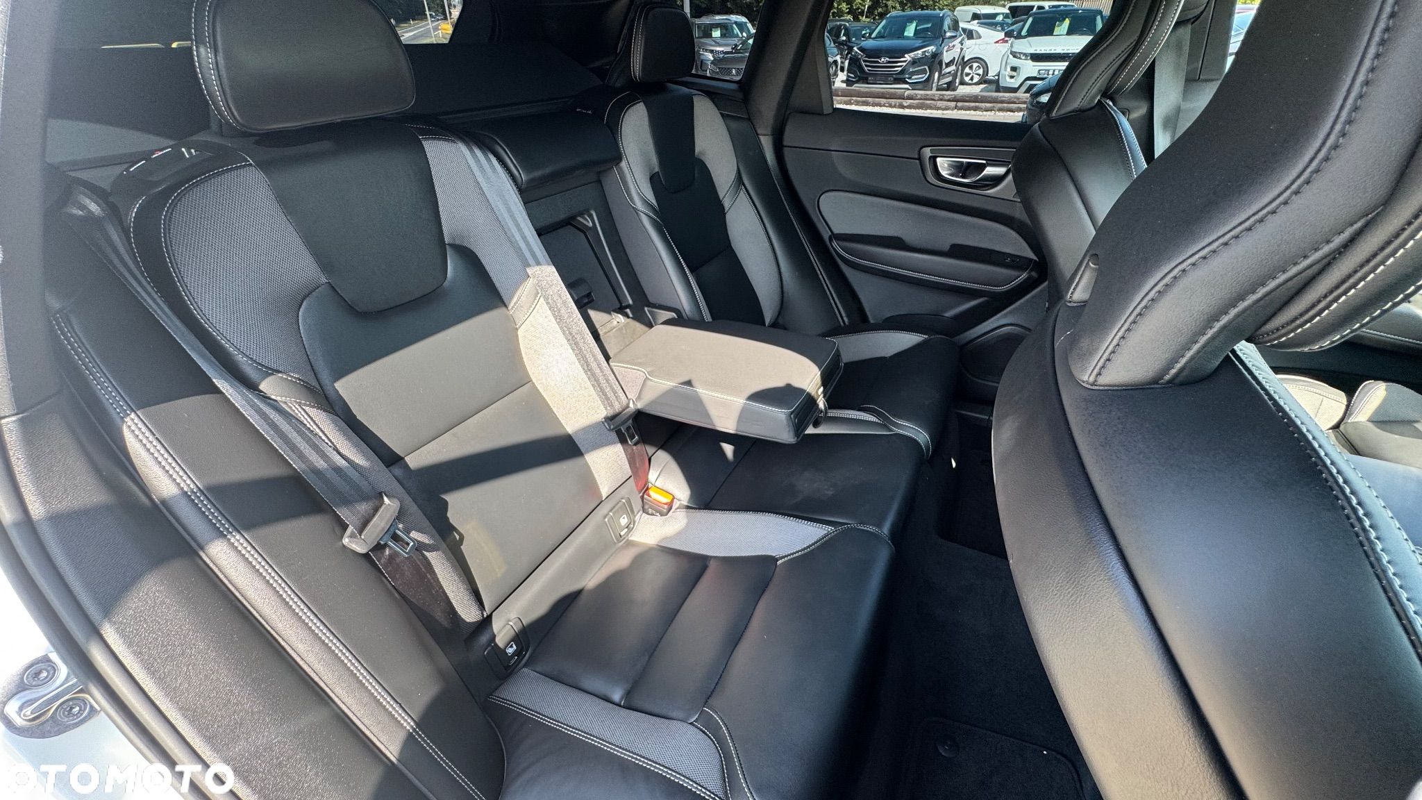 Volvo XC 60 B4 D Geartronic RDesign - 27