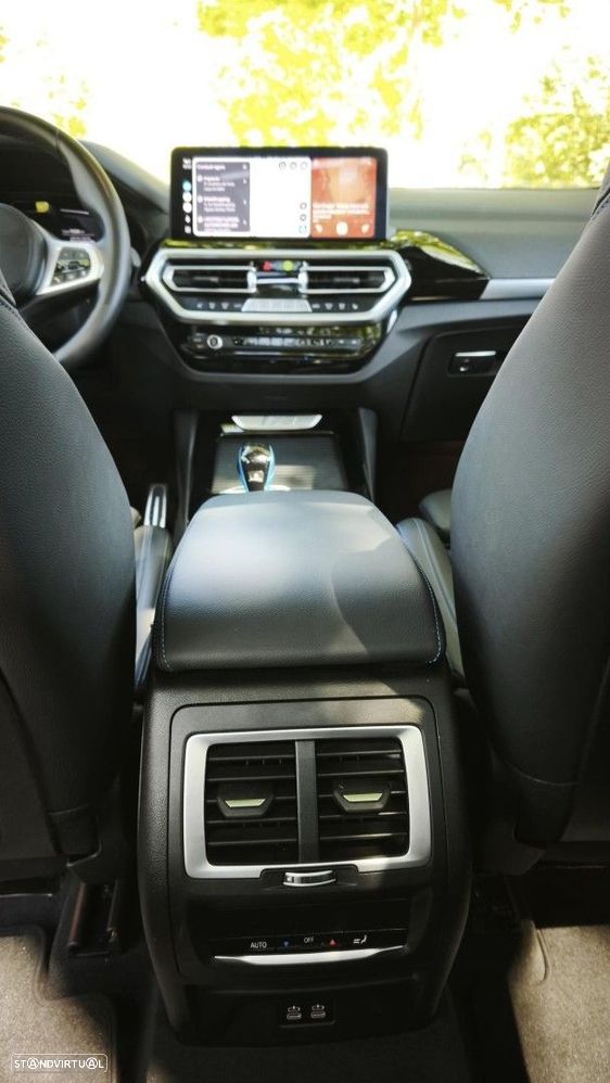 BMW iX3 M Sport Impressive - 46