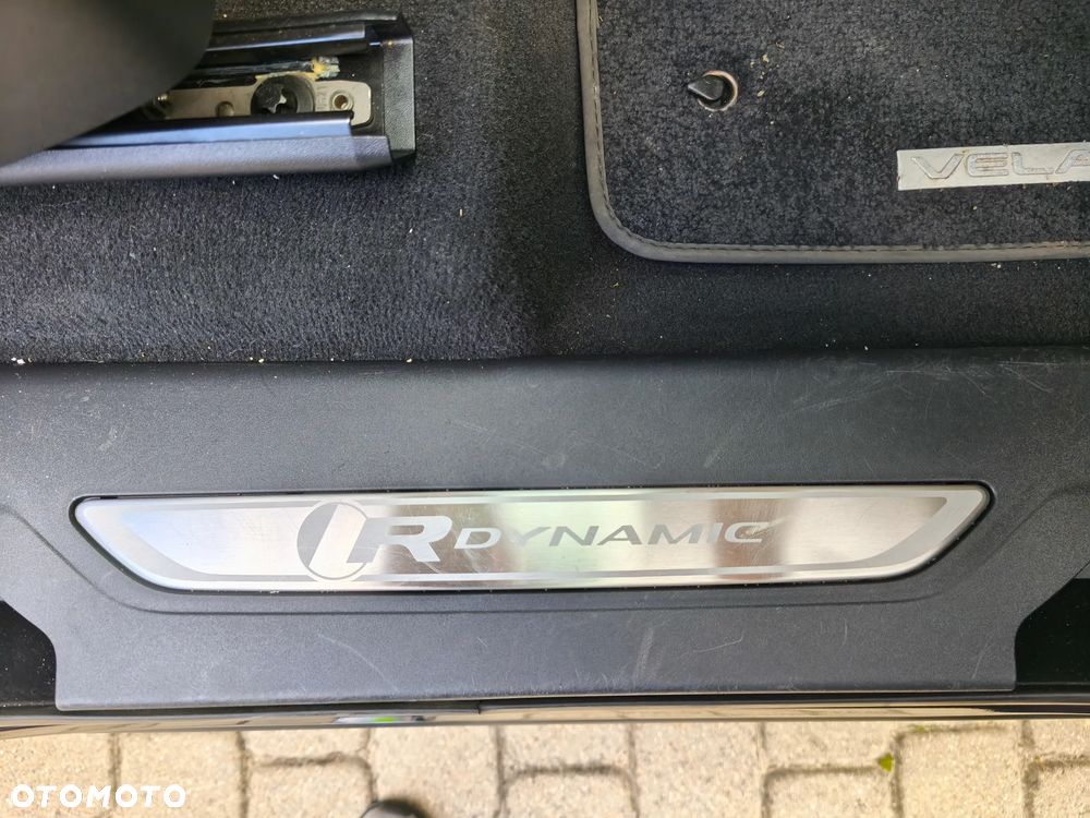 Land Rover Range Rover Velar 3.0 P400 mHEV R-Dynamic HSE - 35