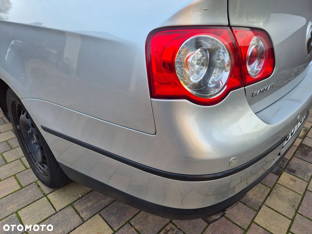 Volkswagen Passat 2.0 FSI Comfortline - 21