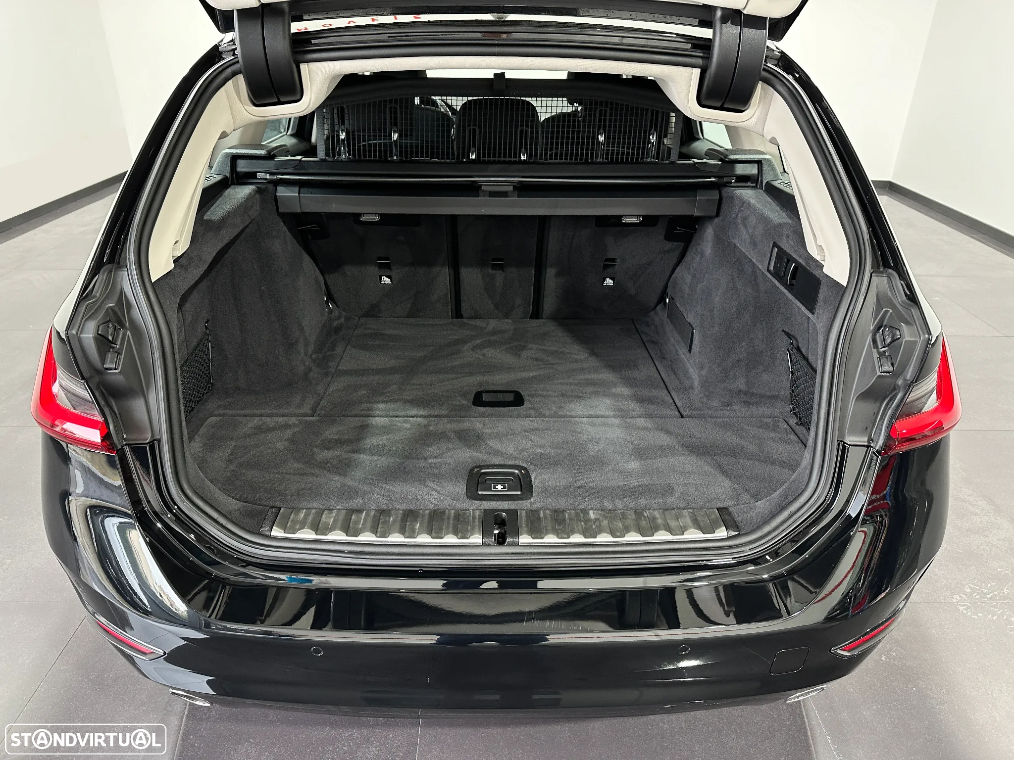 BMW 318 d Touring Line Luxury Auto - 51