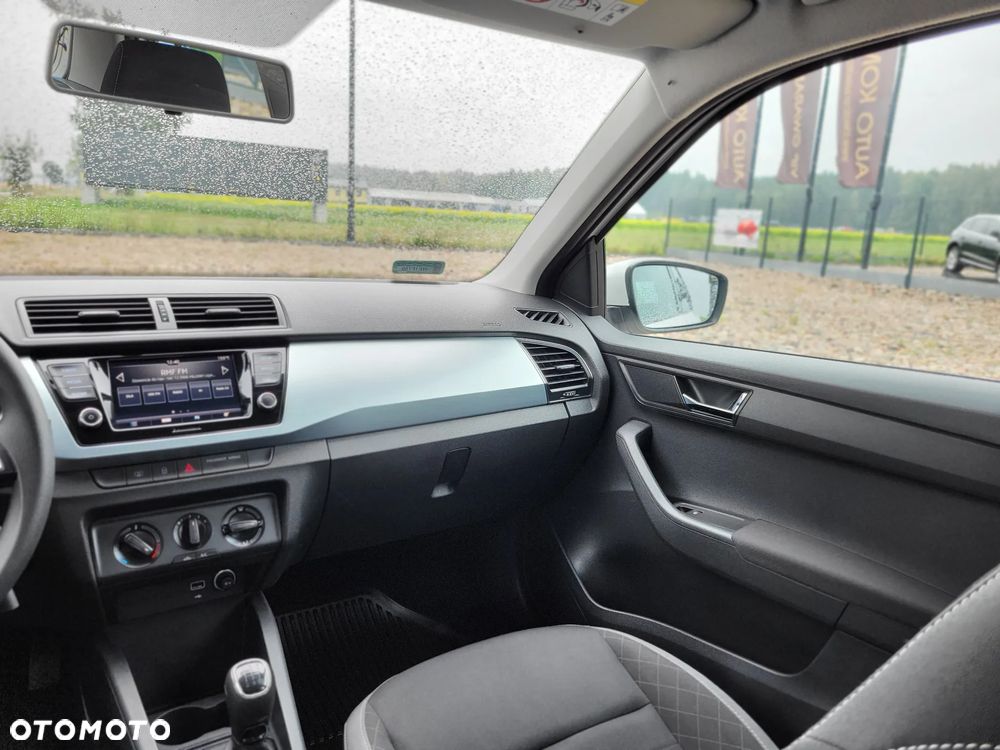Skoda Fabia 1.0 Ambition - 11