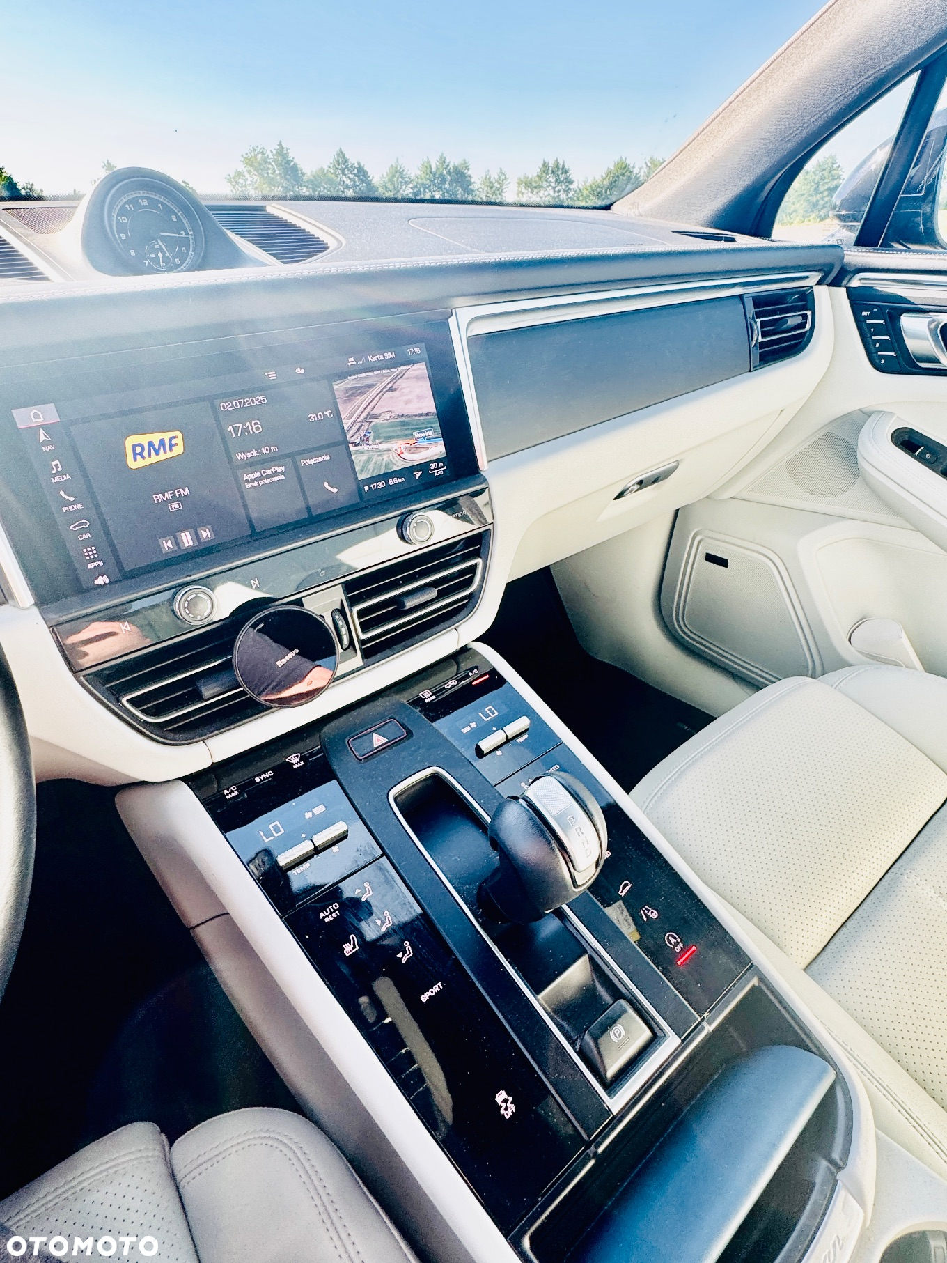 Porsche Macan T - 10