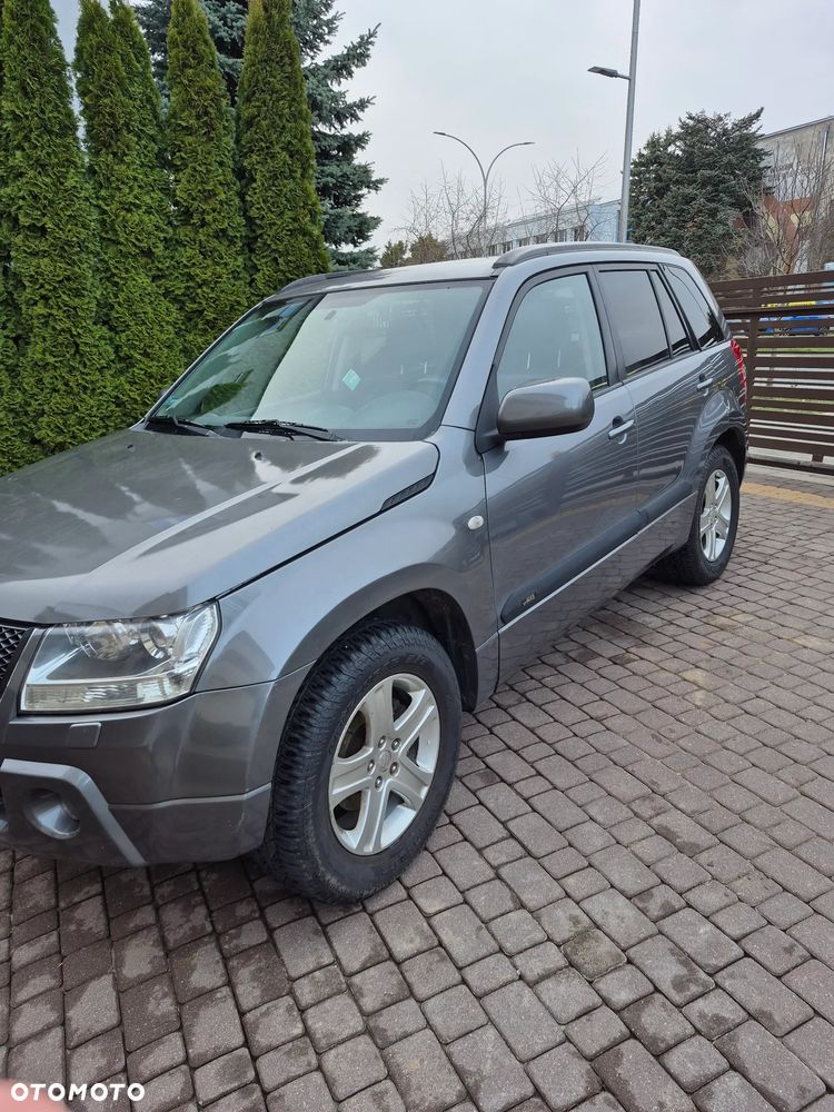 Suzuki Grand Vitara - 2