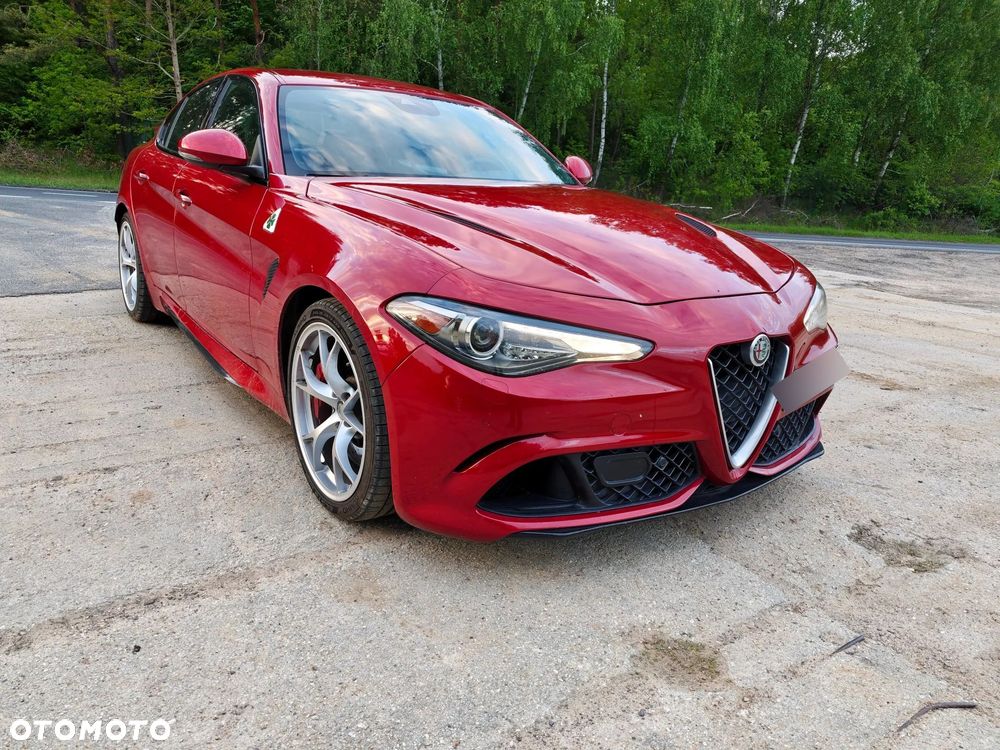 Alfa Romeo Giulia 2.9 V6 Bi-Turbo AT8 Quadrifoglio - 1