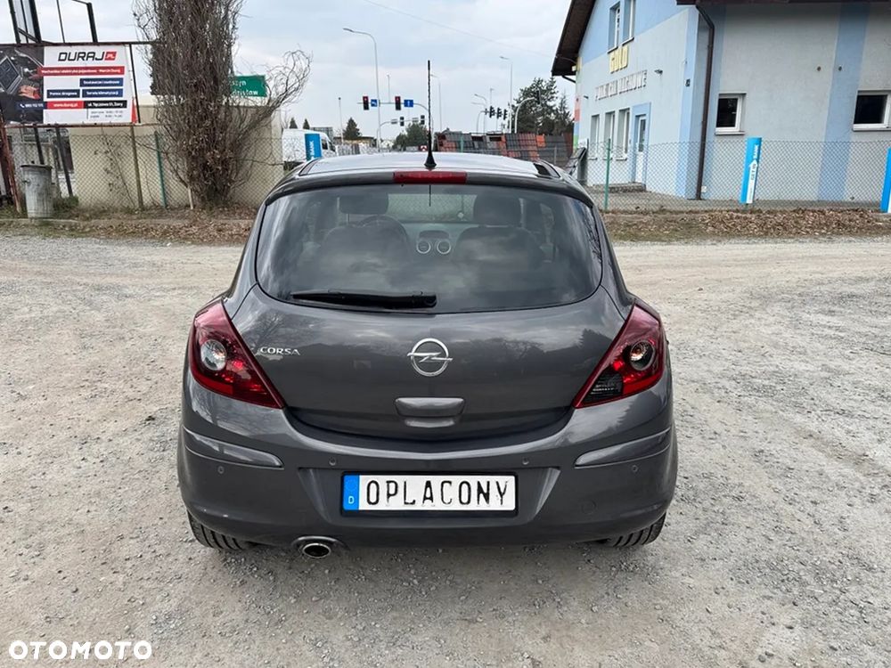 Opel Corsa 1.4 16V Sport - 11