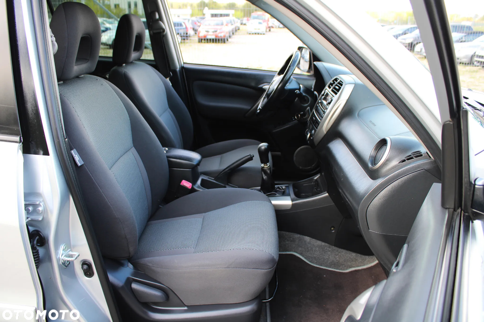 Toyota RAV4 - 29
