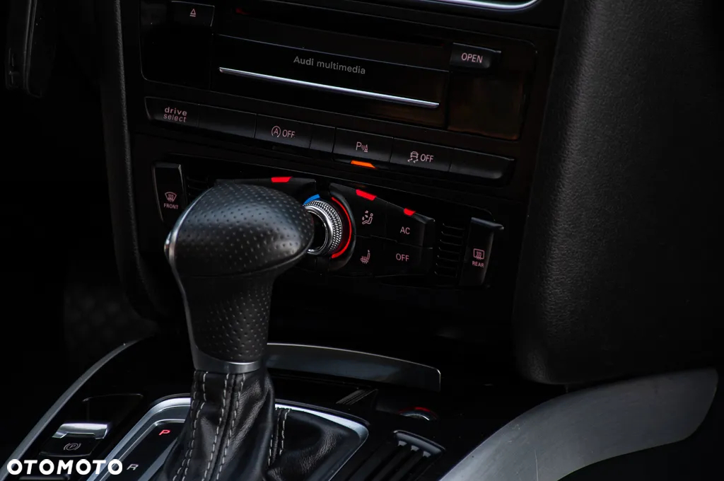 Audi A4 Avant 1.8 TFSI multitronic S line Sportpaket - 23