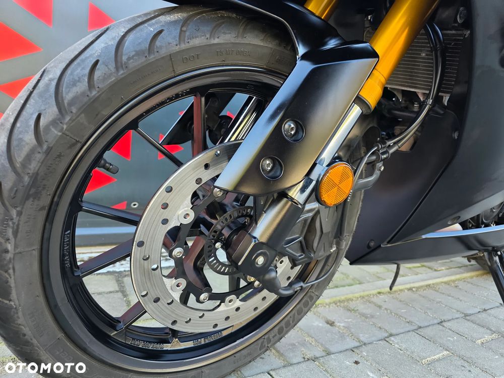 Yamaha YZF - 14
