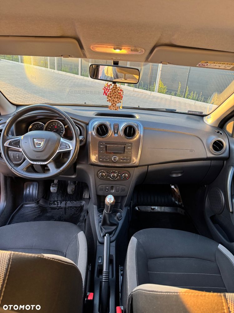 Dacia Sandero 0.9 TCe Laureate S&S - 16
