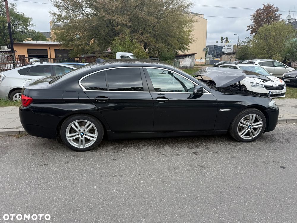 BMW Seria 5 528i xDrive - 5