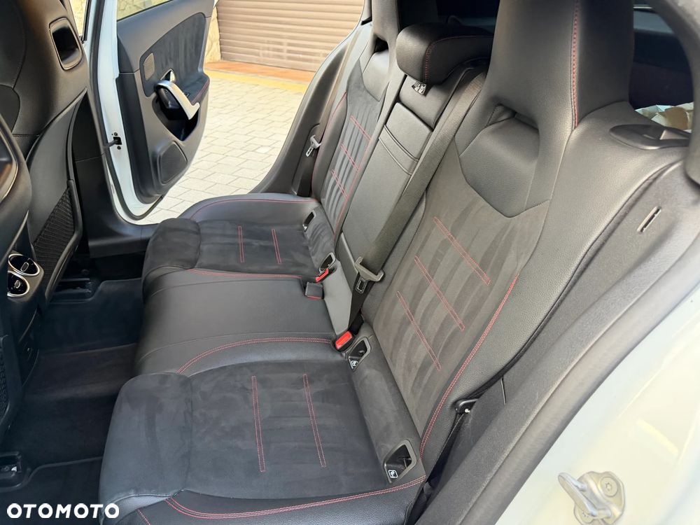 Mercedes-Benz Klasa A 200 4-Matic AMG Line 8G-DCT - 18