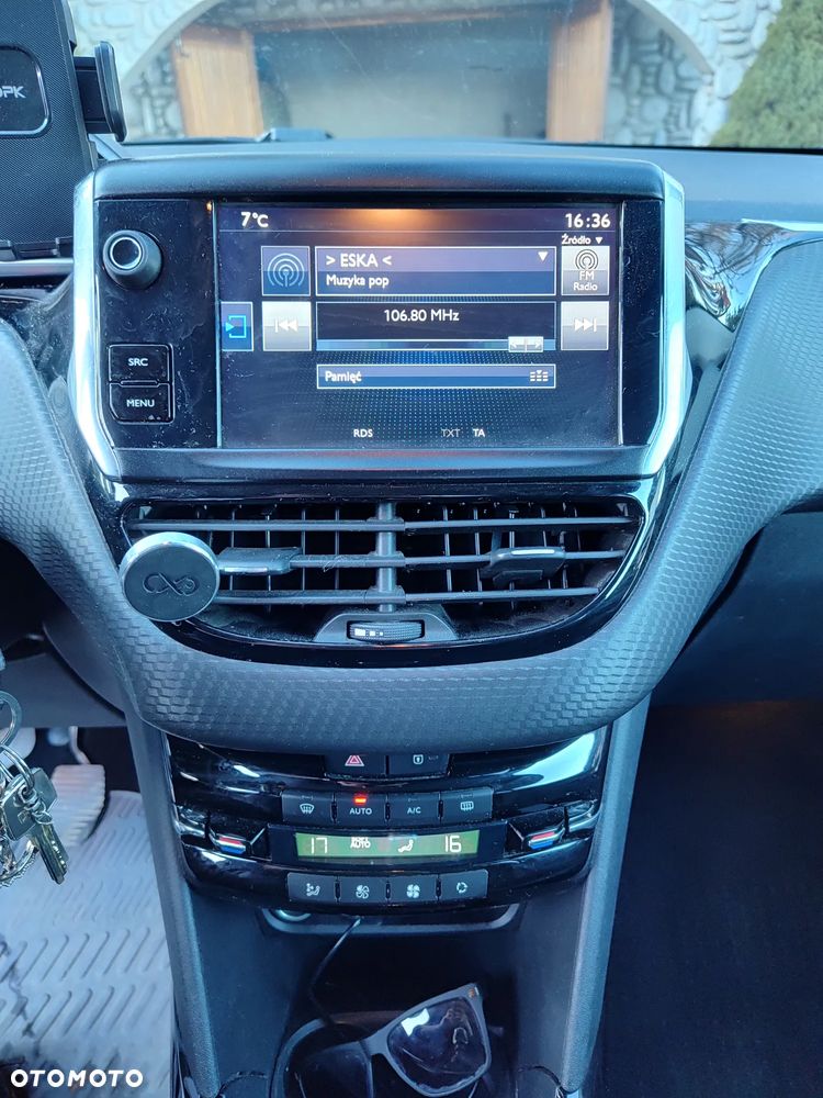 Peugeot 2008 - 5