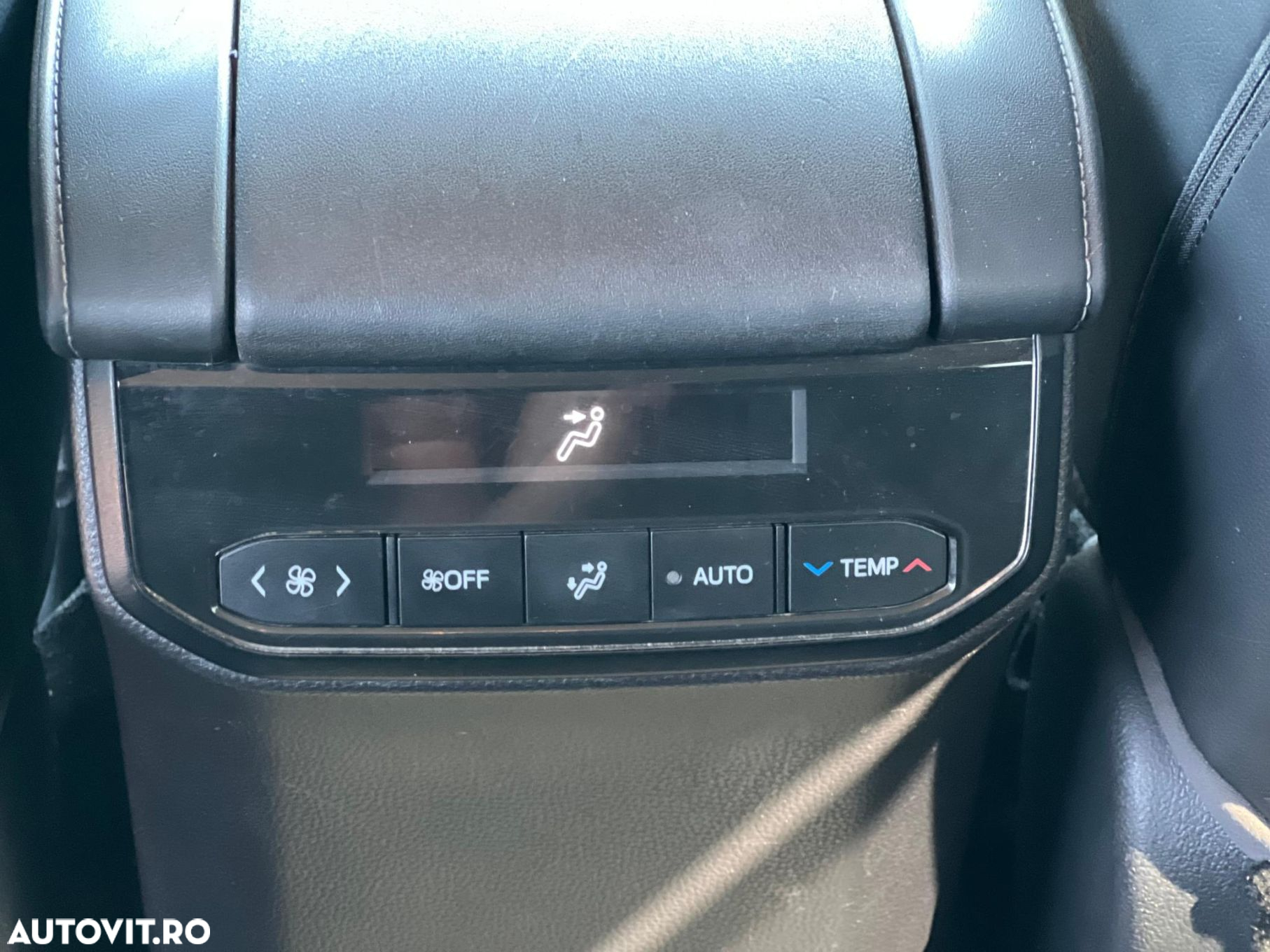 Toyota Highlander 2.5 L Hybrid Dynamic Force 248CP Dynamic Metallic - 18