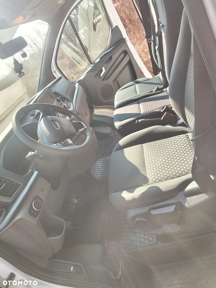 Ford Transit Custom - 12