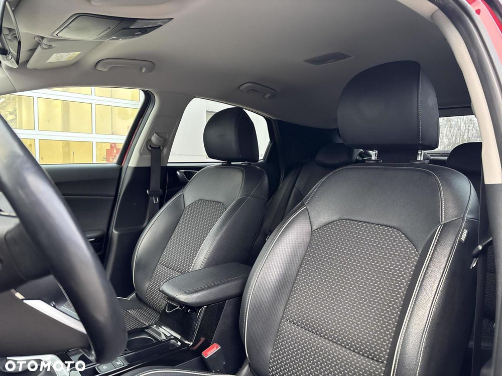 Kia XCeed 1.6 T-GDI Business Line DCT - 11