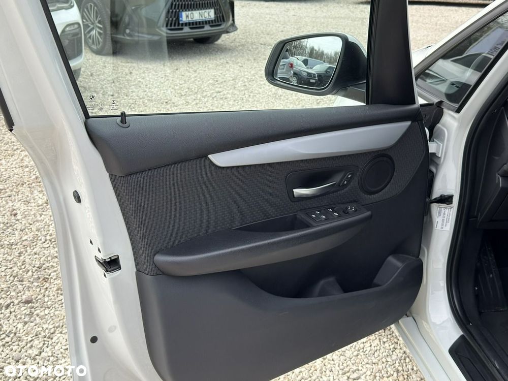 BMW Seria 2 - 12