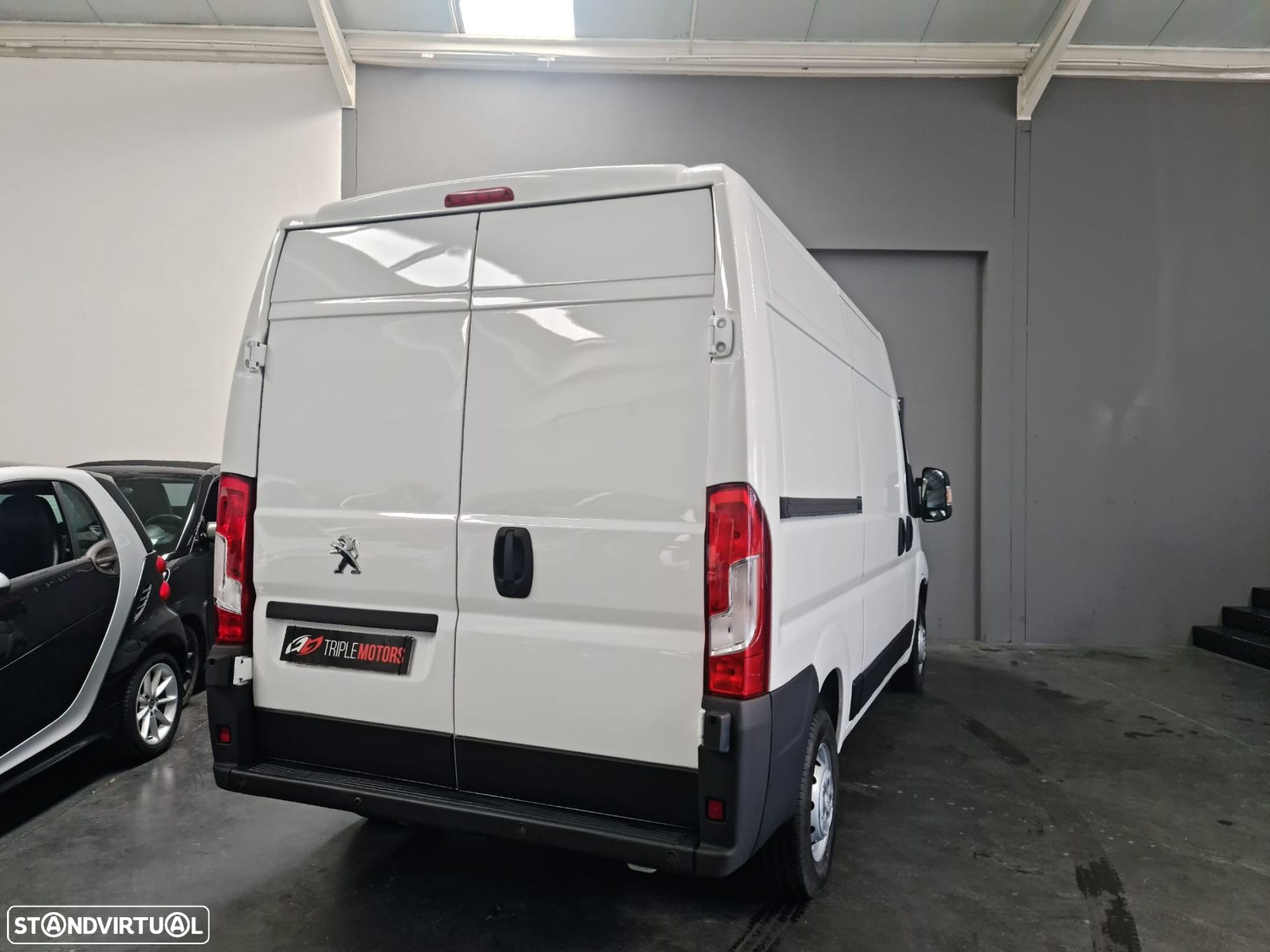Peugeot Boxer 2.2 BlueHDi 333 L2 CD - 11