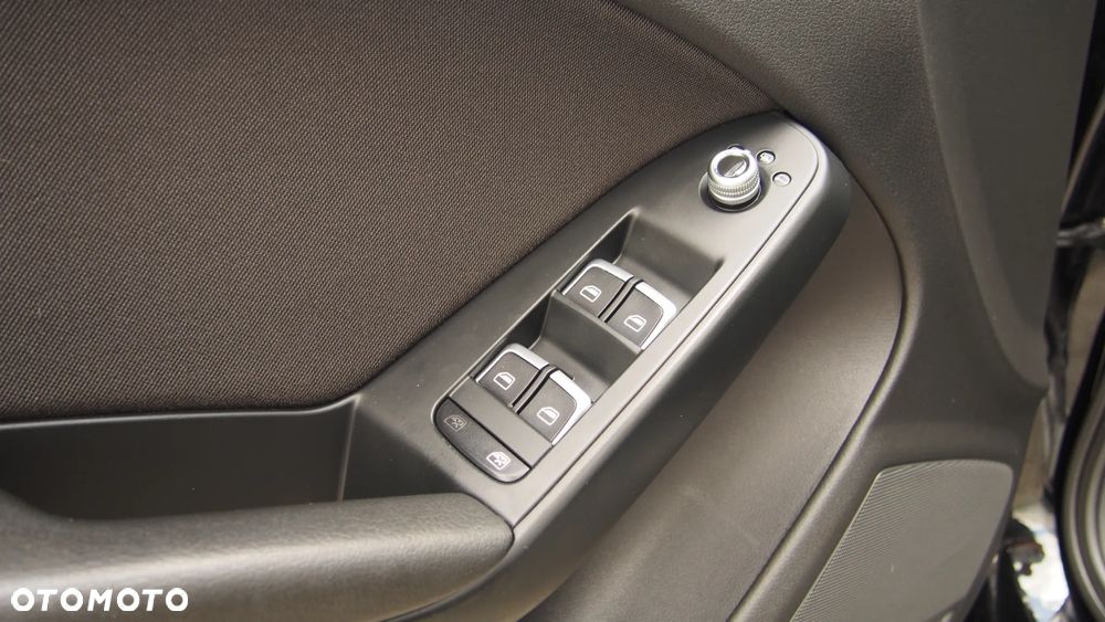 Audi A4 Avant 2.0 TDI DPF Ambiente - 29
