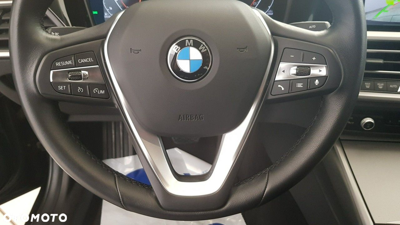BMW Seria 3 - 27
