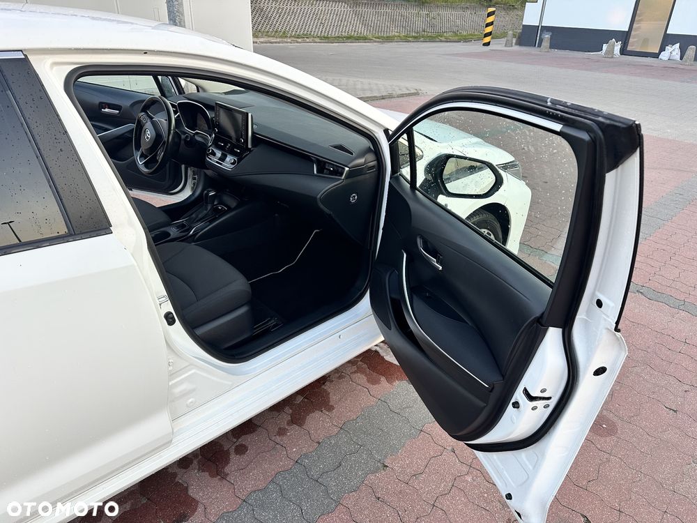 Toyota Corolla 1.8 Hybrid Comfort - 16